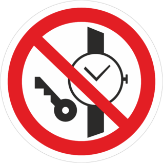 Знак Запрещается иметь при себе металлические предметы